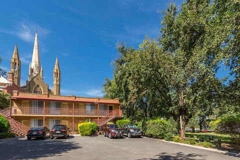 Best Western Cathedral Motor Inn - Accommodation Newcastle 0