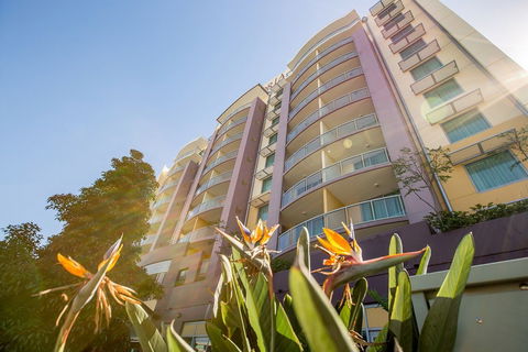 Hotel Gloria - Accommodation Newcastle 0
