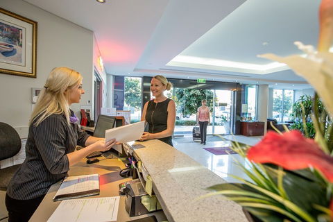 Hotel Gloria - Accommodation Newcastle 1