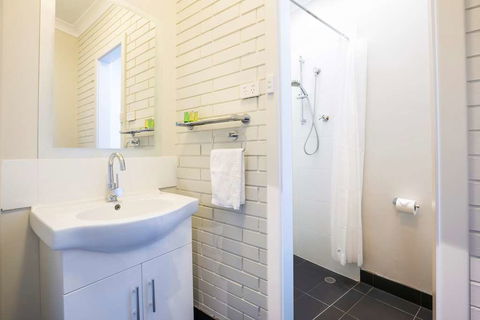 Nightcap At Playford Tavern - Accommodation Newcastle 1