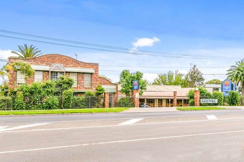Comfort Inn Greenborough - Accommodation Newcastle 1