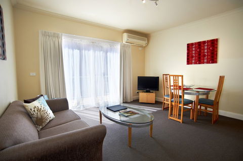 Quest On St Kilda Rd - Accommodation Newcastle 2