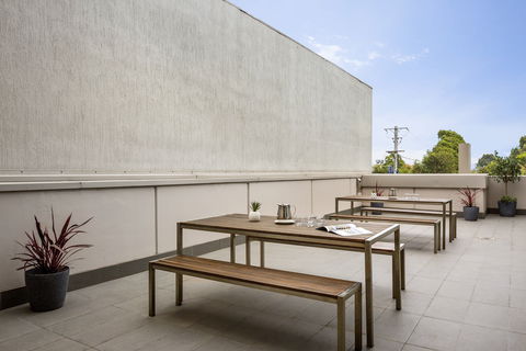Quest Ivanhoe - Accommodation Newcastle 1