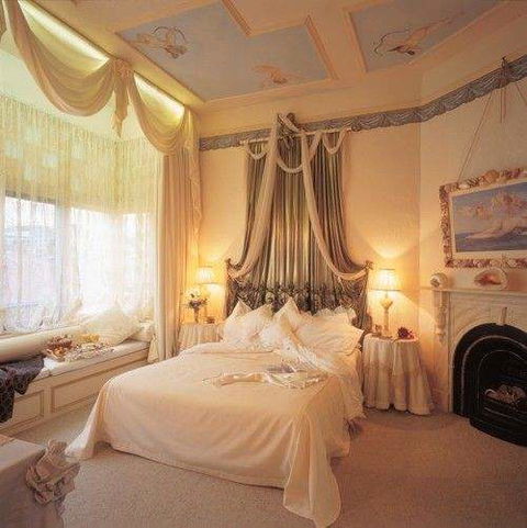 Alice's Cottages - Accommodation Newcastle 2