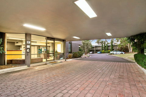 Knox International Hotel - Accommodation Newcastle 0