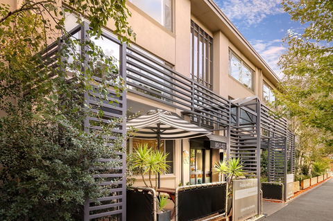Birches Serviced Apartments - Accommodation Newcastle 1