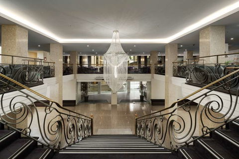 The Victoria Hotel Melbourne - Accommodation Newcastle 2