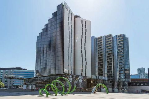 Peppers Docklands - Accommodation Newcastle 0