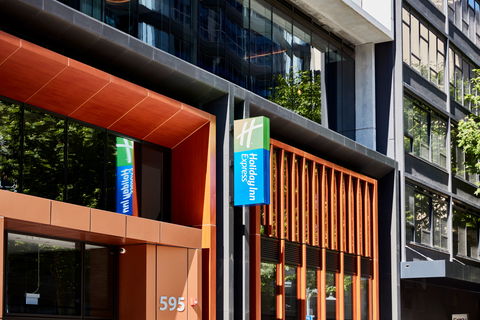 Holiday Inn Express Little Collins - Accommodation Newcastle 1