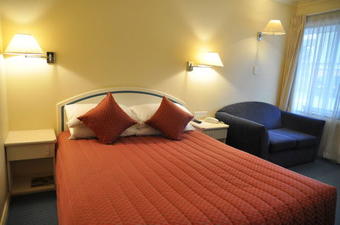 Sunrise Motor Inn - Accommodation Newcastle 1