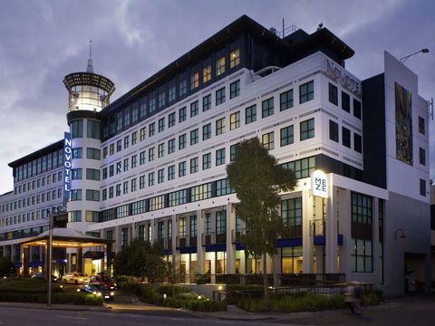 Novotel Glen Waverley - Accommodation Newcastle 0