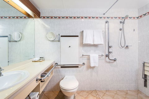 Adelaide Inn - Accommodation Newcastle 2