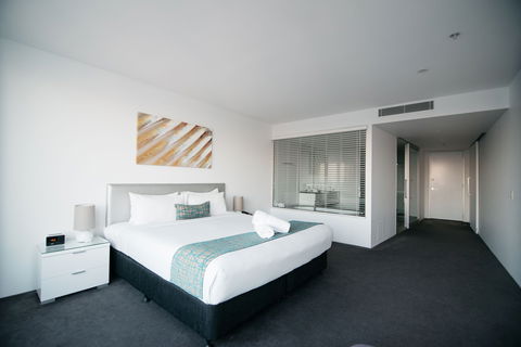 Q1 Resort & Spa - Accommodation Newcastle 2