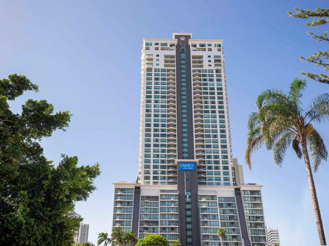 Mantra Crown Towers Surfers Paradise - Accommodation Newcastle 0