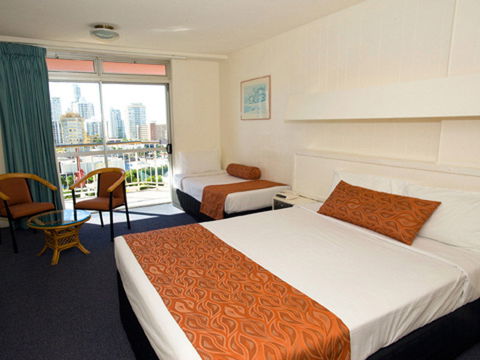 Islander Resort Hotel - Accommodation Newcastle 2
