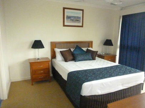 Coral Towers Holiday Apartments - Accommodation Newcastle 1