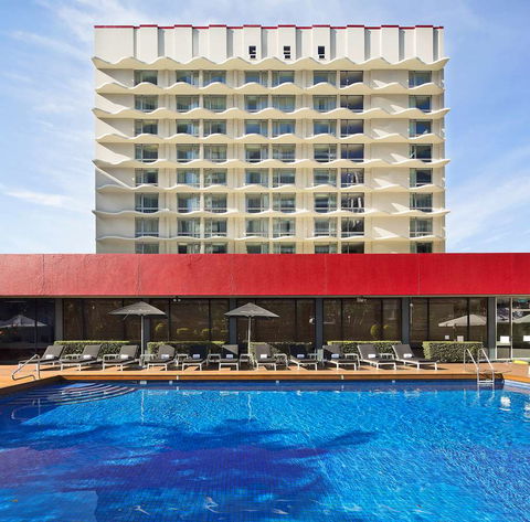 Royal On The Park - Accommodation Newcastle 2