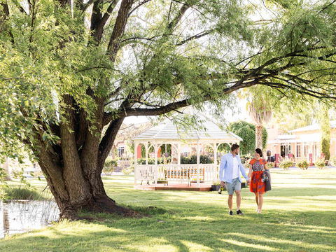 Parklands Resort & Conference Ctr - Accommodation Newcastle 0