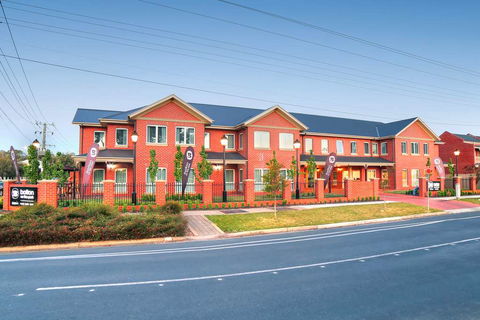 Best Western Plus Bolton On The Park - Accommodation Newcastle 0