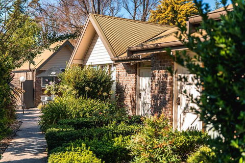 The Lodge By Haus - Accommodation Newcastle 2
