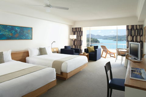 Reef View Hotel - Accommodation Newcastle 0