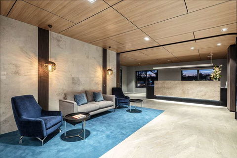 Quality Hotel Lakeside - Accommodation Newcastle 2