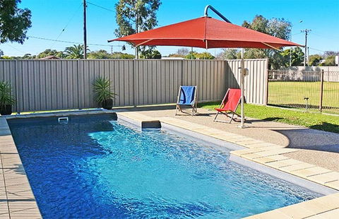 Settlement Motor Inn - Accommodation Newcastle 2