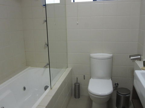 Margarets In Town Apartments - Accommodation Newcastle 4
