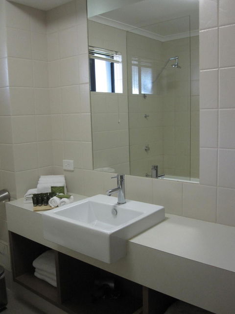Margarets In Town Apartments - Accommodation Newcastle 6