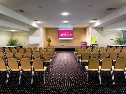 Mercure Townsville - Accommodation Newcastle 7