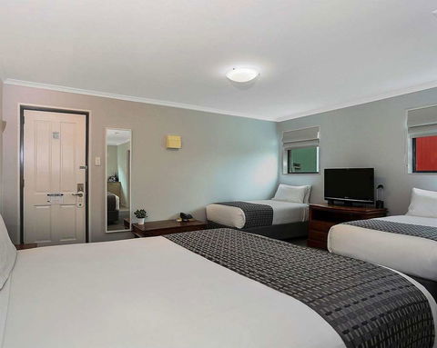 Quality Inn & Suites Menzies - Accommodation Newcastle 9