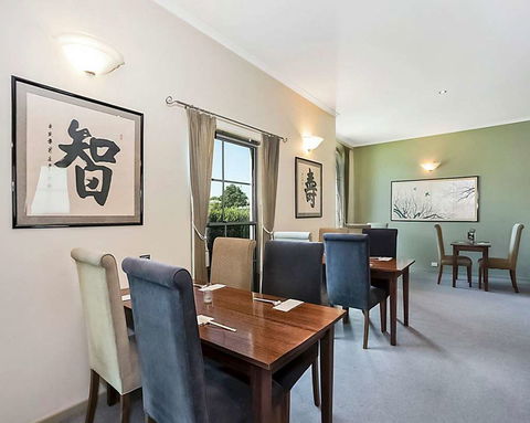 Quality Inn & Suites Menzies - Accommodation Newcastle 11