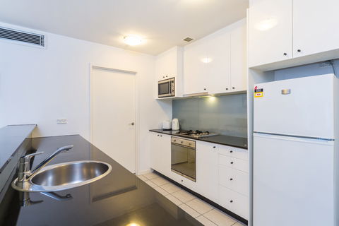 Astra Apartments Sydney CBD - Accommodation Newcastle 8
