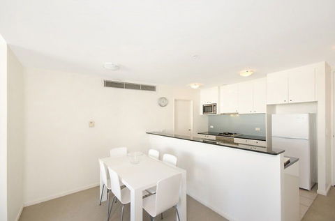 Astra Apartments Sydney CBD - Accommodation Newcastle 10