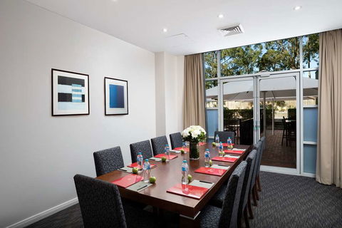 Rydges Bankstown - Accommodation Newcastle 8