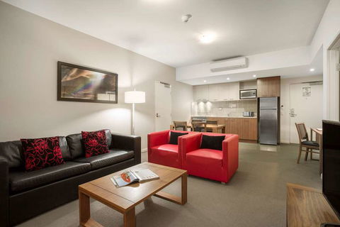 Hudson Parap - Accommodation Newcastle 4