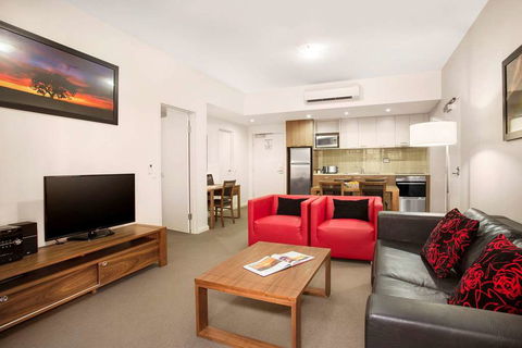Hudson Parap - Accommodation Newcastle 6