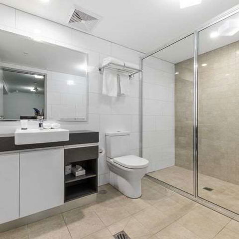 H On Mitchell Apartment Hotel - Accommodation Newcastle 2