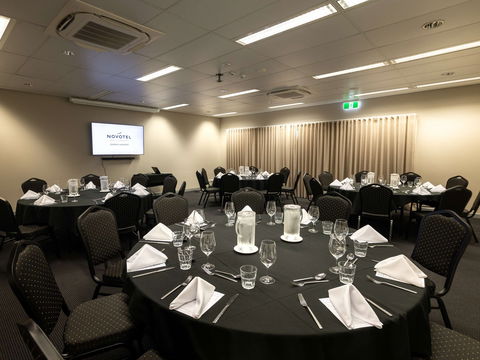 Novotel Darwin Airport Hotel - Accommodation Newcastle 10