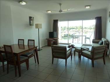 Cullen Bay Resorts - Accommodation Newcastle 6