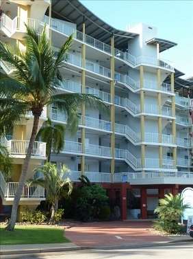 Cullen Bay Resorts - Accommodation Newcastle 11