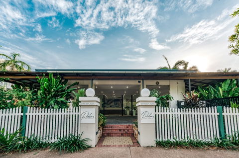 Palms City Resort - Accommodation Newcastle 5