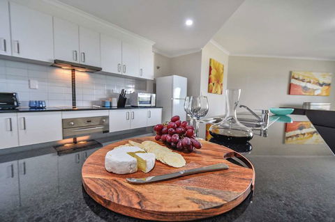 Argus Apartments Darwin - Accommodation Newcastle 15