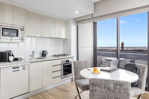 Meriton Suites Church Street, Parramatta - Accommodation Newcastle 10