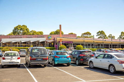 Nightcap At Sandown Park Hotel - Accommodation Newcastle 0