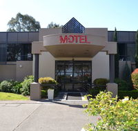 Dingley International Hotel - Accommodation Newcastle
