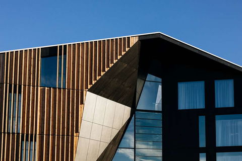 Macq 01 Hotel - Accommodation Newcastle 1