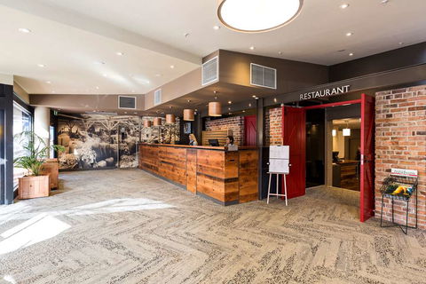 The Old Woolstore Apartment Hotel - Accommodation Newcastle 2