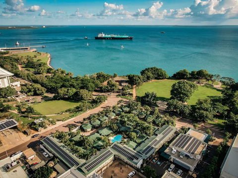 Palms City Resort - Accommodation Newcastle 2