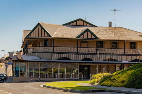 Aurora Ozone Hotel - Accommodation Newcastle 1
